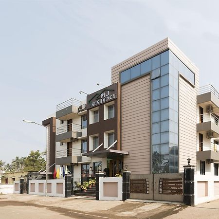 Hotel M J Residency Пури Екстериор снимка