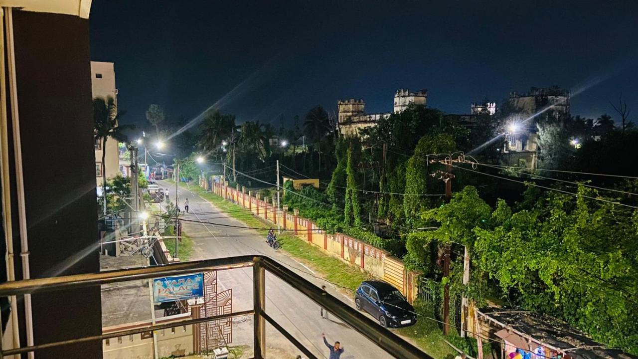 Hotel M J Residency Пури Екстериор снимка