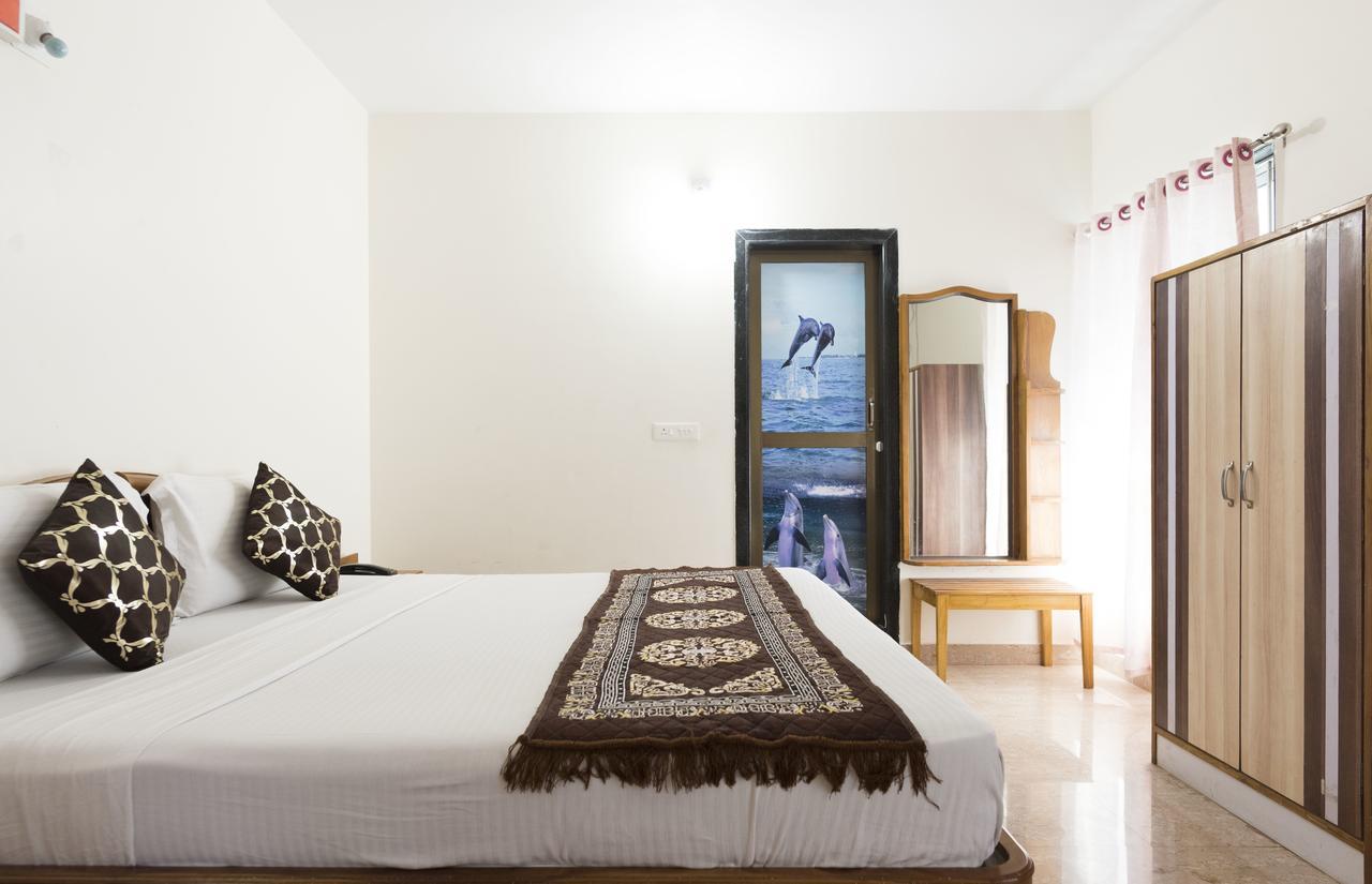 Hotel M J Residency Пури Екстериор снимка